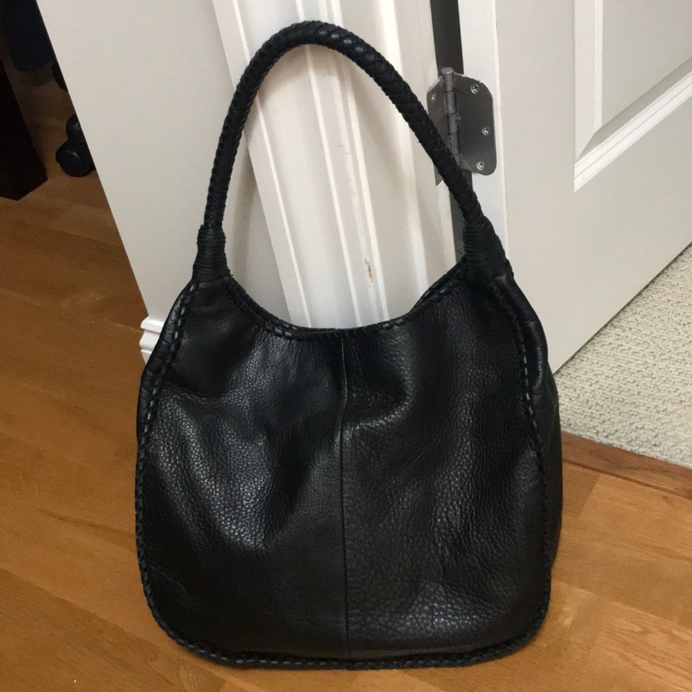 100% black leather bag -